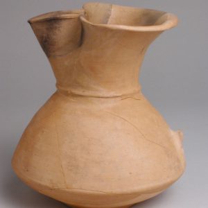 0180. Oinochoe de cerámica. Segeda (Mara, Zaragoza). Hacia 170-153 a.C. Inv. 53030l