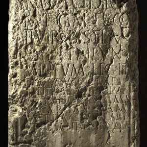 0550. Lápida honorífica de Labitolosa (La Puebla de Castro, Huesca), s. II d.C