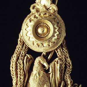 Pendiente. Oro. 100-50 a.E. La Corona (Fuentes de Ebro, Zaragoza). Inv. 50891.