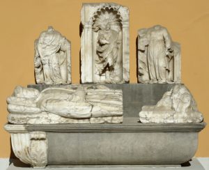 Sepulcro del Vicecanciller Antonio Agustín. Alabastro. Gil Morlanes el joven. Renacimiento. Hacia 1527. Monasterio de Santa Engracia. Zaragoza. Inv. 11162.