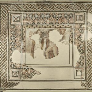 Mosaico con Eros y Psique. Piedra caliza. 360-375. Villa Fortunatus (Fraga, Huesca). Inv. 07623.