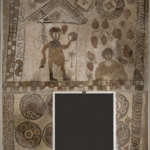 Mosaico con dos personajes. Piedra caliza. 400-450. Estada (Huesca). Inv. 07628.