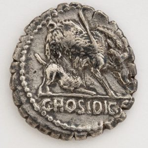 Denario de la familia Hosidia, reverso. Plata. Roma. 68. a.E. Inv. 08410.