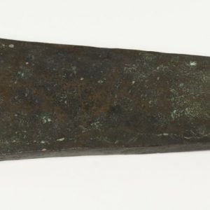 Hacha plana. Cobre Calcolítico. 2.200 a.E. Valchica (Ejea de los Caballeros, Zaragoza).Inv. 01638.