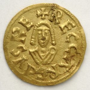 Tremissis de Recaredo. Cesaracosta (Zaragoza), anverso. Oro. Reino visigodo de Toledo. 586-601. Inv. 54252.