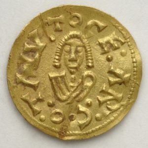 Tremissis de Recaredo. Cesaracosta (Zaragoza), reverso. Oro. Reino visigodo de Toledo. 586-601. Inv. 54252.