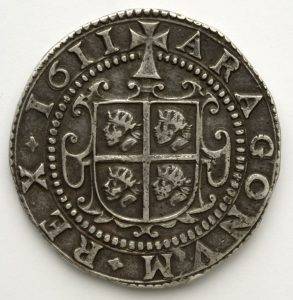 Real de a ocho de Felipe II de Aragón y III de España, reverso. Plata. Zaragoza. 1611. Inv. 54256.