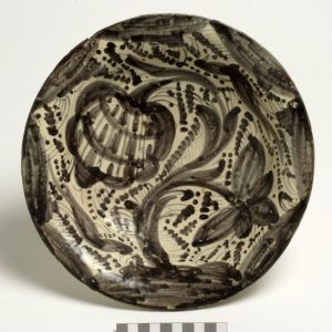 Plato. Taller de Villafeliche. S. XVIII. Inv. 51116