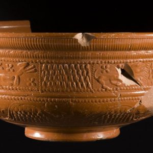 Cuenco. Terra sigillata gálica. 41-54. Colonia Celsa (Velilla de Ebro, Zaragoza). Inv. 48726