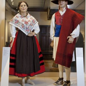 Nueva montaje indumentaria aragonesa 2013