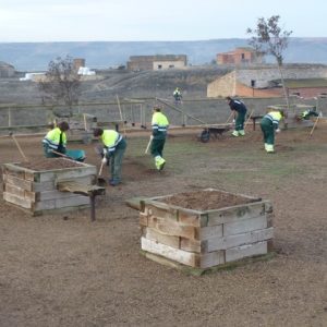 Trabajos de limpieza en el área de recepción de visitantes