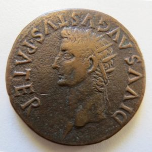 RETRATO DE AUGUSTO EN UN DUPONDIO DE CAESARAUGUSTA
