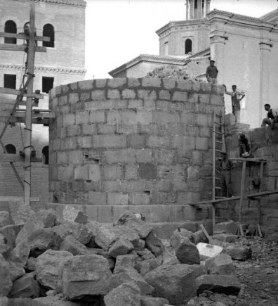 Reconstrucción de un cubo de la muralla en los años 40 del siglo XX