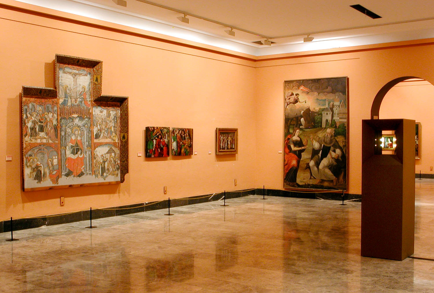 Disposición de la obra en la sala 15 en el año 2005 (Foto: Miguel Gracia)