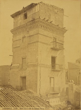 Torre de la calle de Antonio Pérez, J. Laurent y Cía, 1874-1877. Foto: José Garrido. Museo de Zaragoza. Torre de la calle de Antonio Pérez, J. Laurent y Cía, 1874-1877. Foto: José Garrido. Museo de Zaragoza.