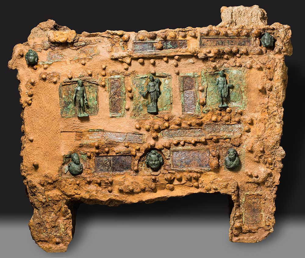 Arcón - Arca ferrata Hierro, bronce, oro y madera Imperio Romano Final del siglo I a principios del siglo II Turiaso - Tarazona 50112