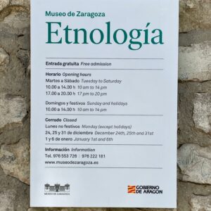 Entrada etnología con nueva cartelería. Foto: P. Blanco. Museo de Zaragoza.